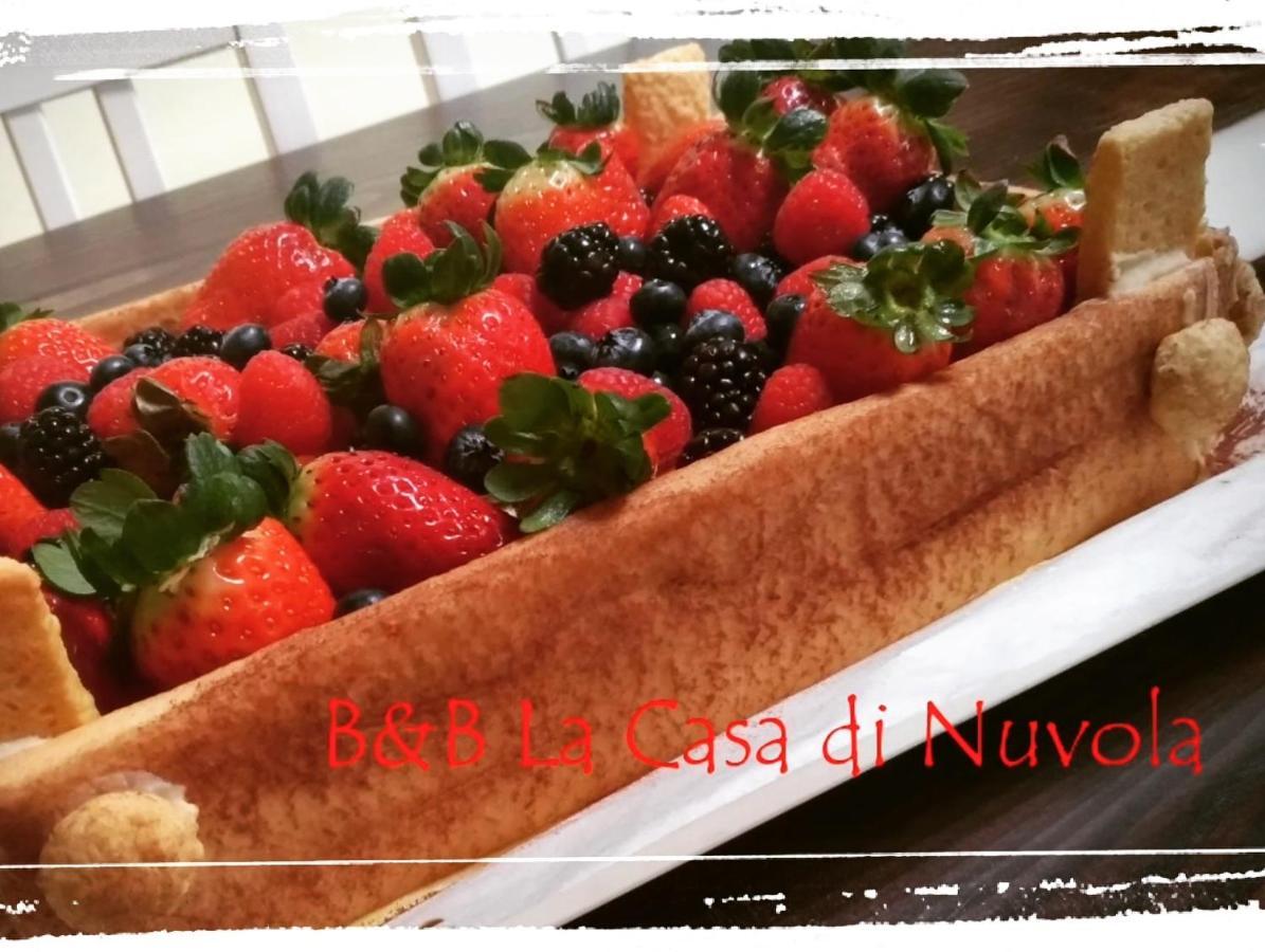 B & B La Casa Di Nuvola Cantù Exterior foto